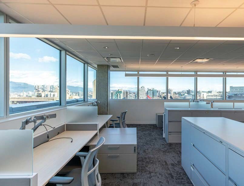 988 W Broadway, Vancouver, BC à louer Photo intérieure– Image 1 sur 9