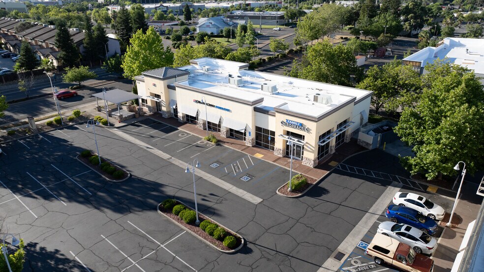 1230-1240 Churn Creek Rd, Redding, CA à louer - Photo de l’immeuble – Image 2 sur 9