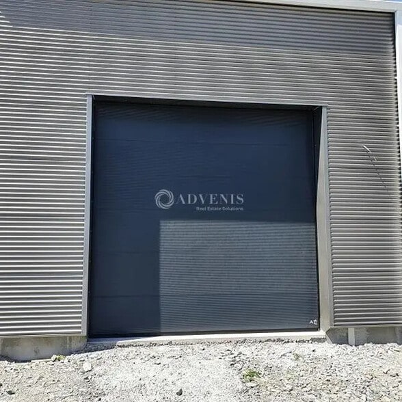 Local d’activités dans Le Loroux-Bottereau à louer - Photo de l’immeuble – Image 2 sur 7