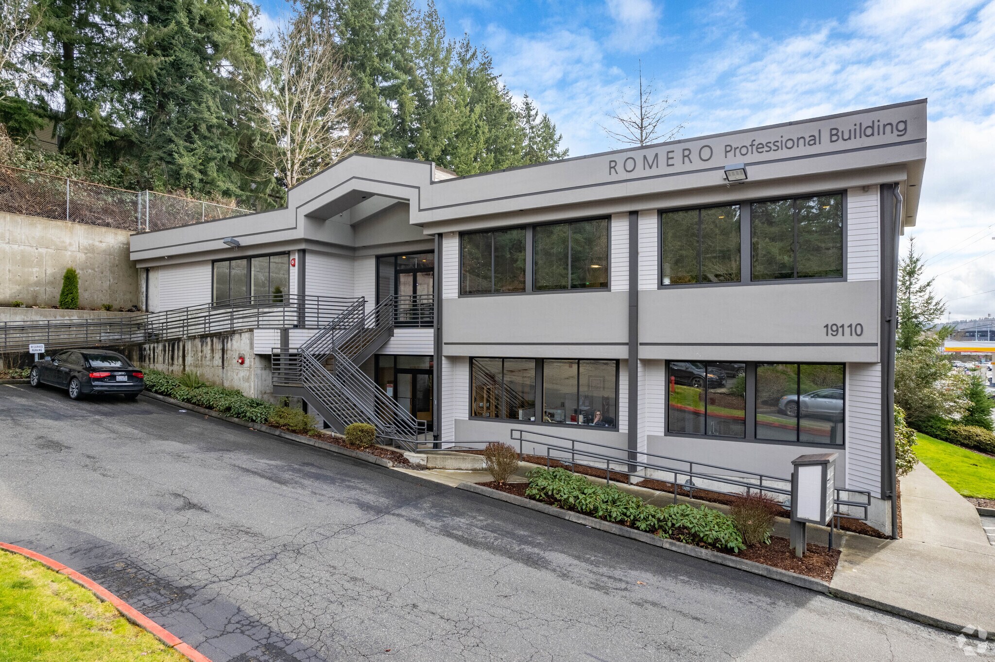 19110 Bothell Way NE, Bothell, WA à louer Photo principale– Image 1 sur 9
