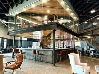 Plus de détails pour 23 W 1st St, Edmond, OK - Local commercial à louer