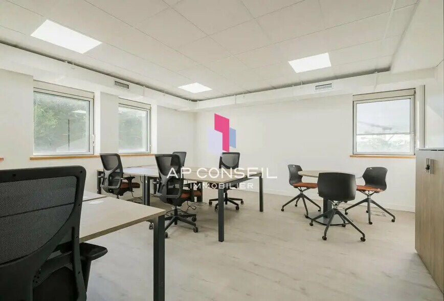 Bureau dans Meudon à louer - Photo de l’immeuble – Image 2 sur 6