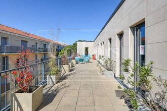 Bureau dans Aix-en-Provence à louer Photo de l’immeuble– Image 2 sur 10