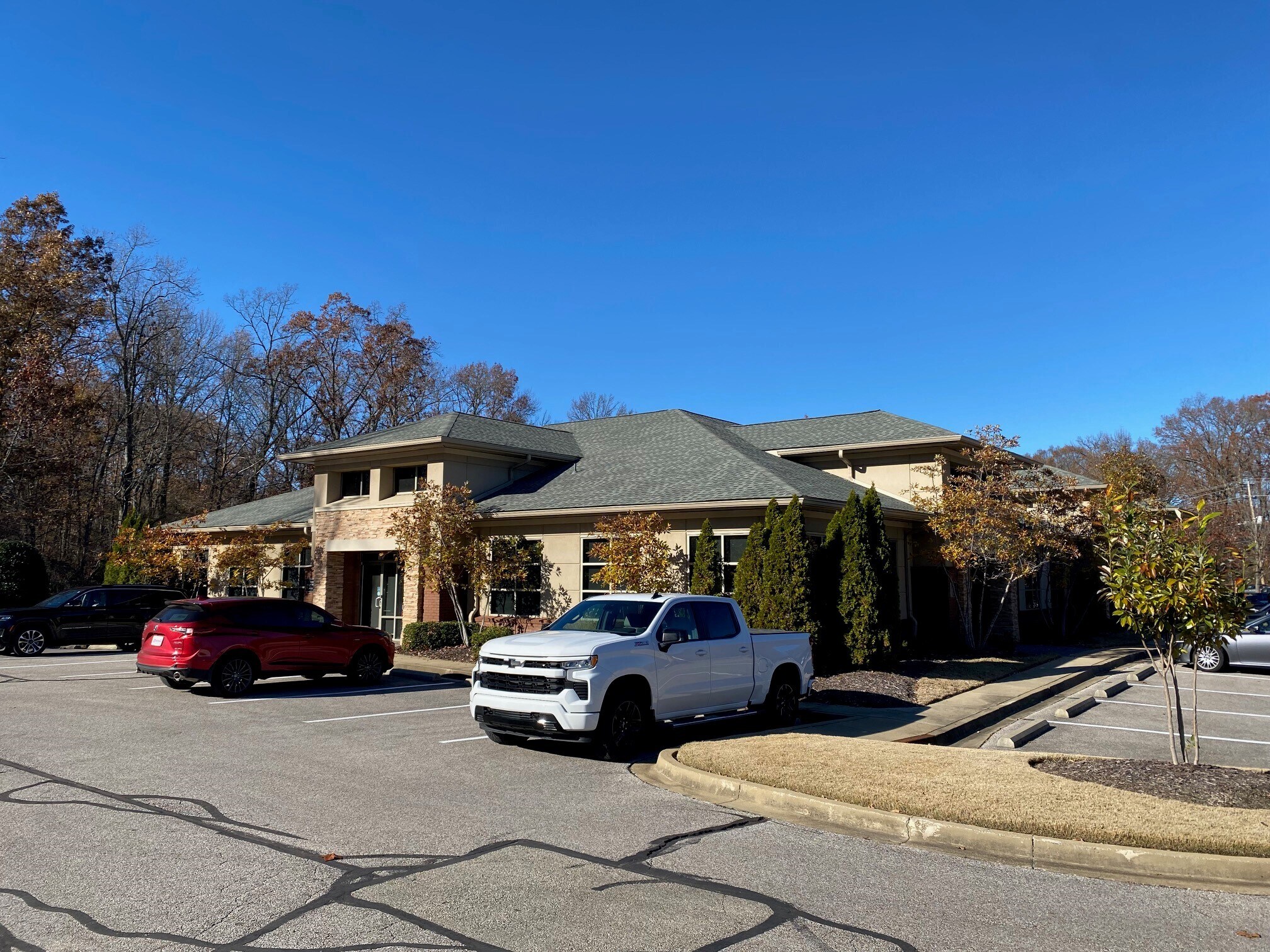 9091 Poplar Ave, Germantown, TN à louer Photo de l’immeuble– Image 1 sur 2