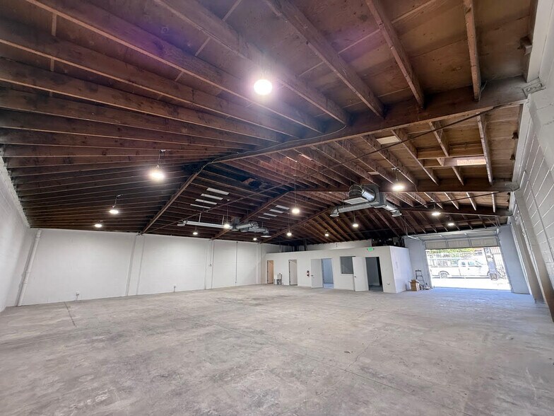 3601-3605 E 8th St, Los Angeles, CA à vendre - Photo de l’immeuble – Image 3 sur 21