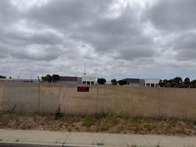 2320 Latigo Ave, Oxnard, CA à vendre Photo de l’immeuble– Image 1 sur 8