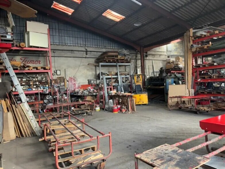 Local d’activités dans Castillon-du-Gard à louer - Photo intérieure – Image 3 sur 4