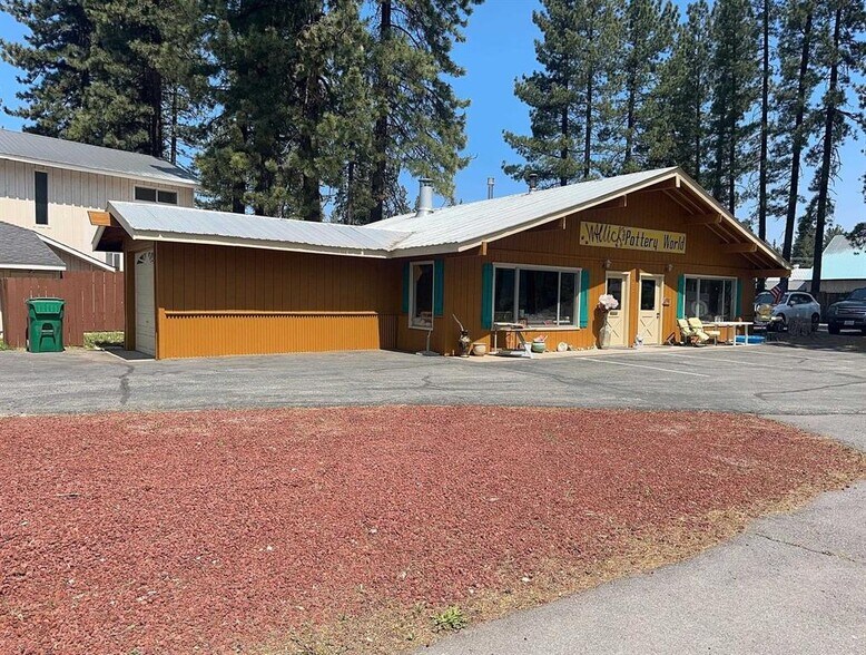 632 Main St, Chester, CA à vendre - Photo de l’immeuble – Image 1 sur 13