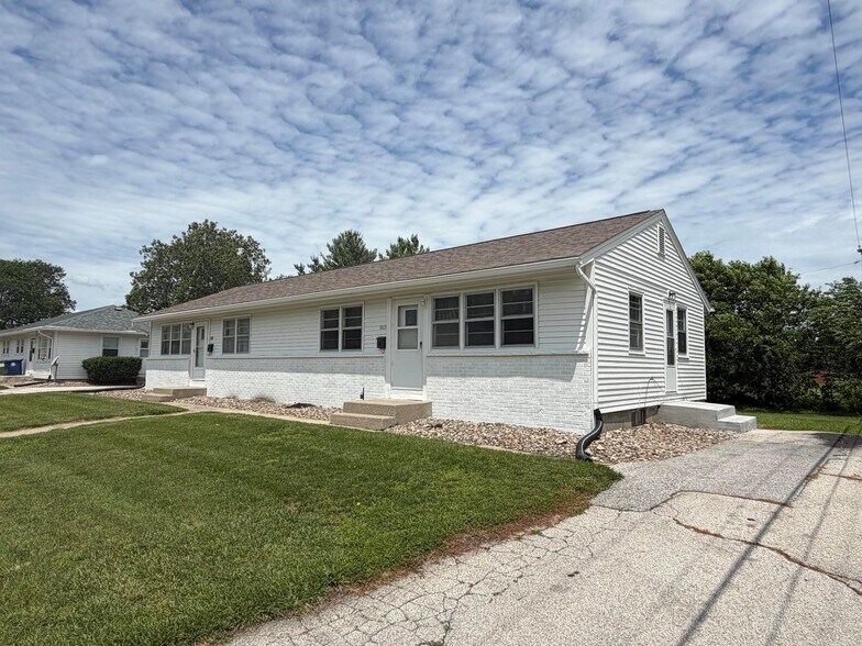 3517-3519 Tripp St, Ames, IA à vendre - Photo de l’immeuble – Image 2 sur 10