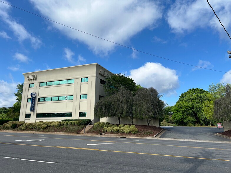 4000 Park Rd, Charlotte, NC à vendre - Photo de l’immeuble – Image 1 sur 8