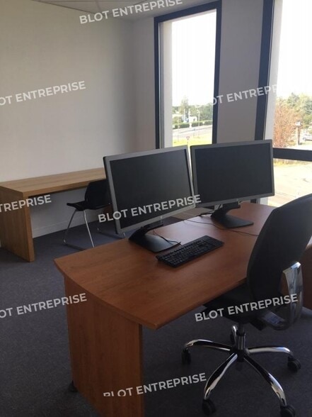 Bureau dans Plérin à louer - Photo intérieure – Image 3 sur 9