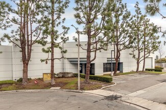 Plus de détails pour 7441 Vincent Cir, Huntington Beach, CA - Industriel/Logistique à louer