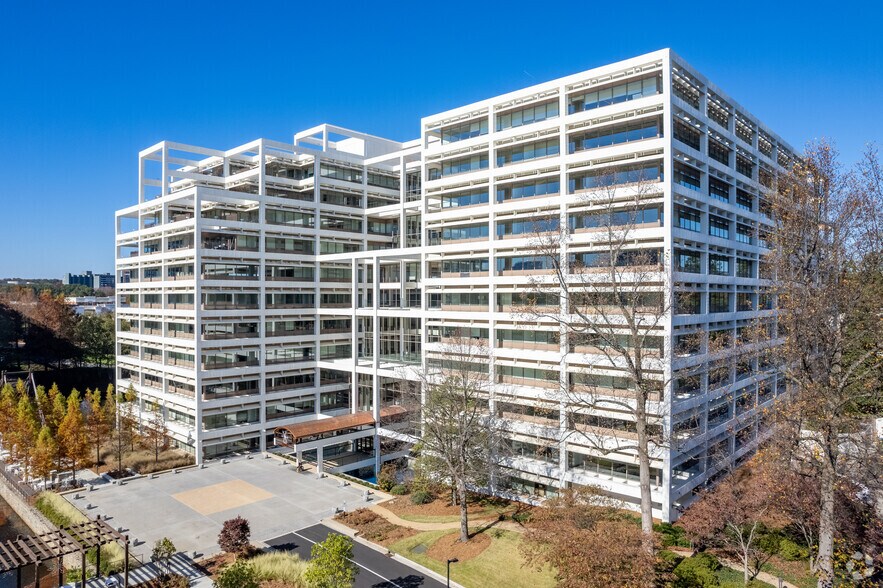 400 Perimeter Center Ter, Atlanta, GA à louer - Photo de l’immeuble – Image 1 sur 29