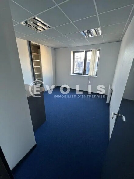 6 Rue Volta, Alfortville à louer - Photo de l’immeuble – Image 3 sur 5