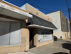 233 28th St, Newport News, VA à louer Photo de l’immeuble– Image 2 sur 8