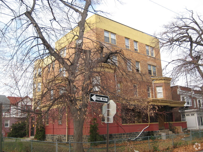 Windrim Manor & Maple Lane Apartments portefeuille de 2 biens à vendre sur LoopNet.fr - Photo de l’immeuble – Image 2 sur 34