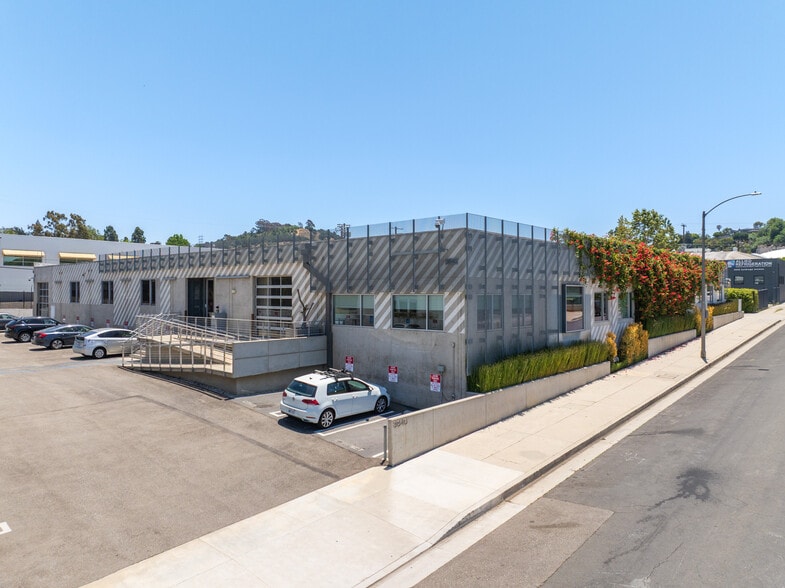 3640 Holdrege Ave, Los Angeles, CA à louer - Photo de l’immeuble – Image 1 sur 7