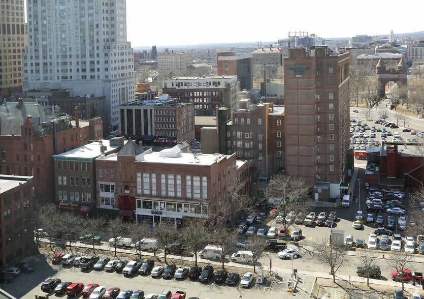 103 Allyn St, Hartford, CT à louer - Photo de l’immeuble – Image 2 sur 5