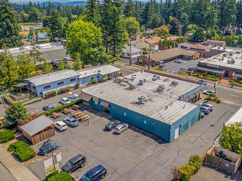 11131 NE Halsey St, Portland, OR à vendre - Photo de l’immeuble – Image 1 sur 14
