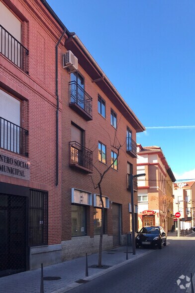 Travesía las Eras, 8, Azuqueca de Henares, Guadalajara à louer - Photo de l’immeuble – Image 2 sur 2