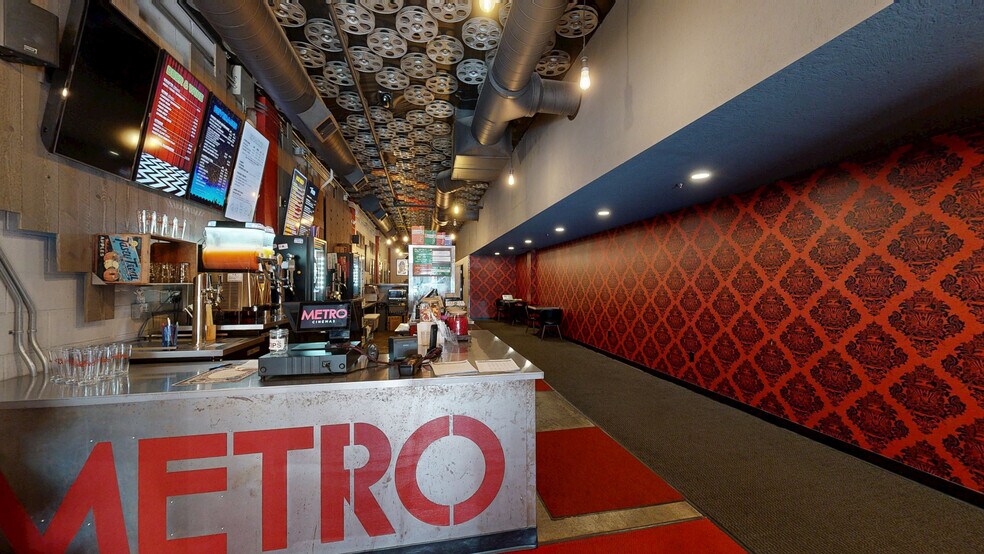 39-51 W Broadway, Eugene, OR à louer - Numérisation 3D Matterport – Image 2 sur 38