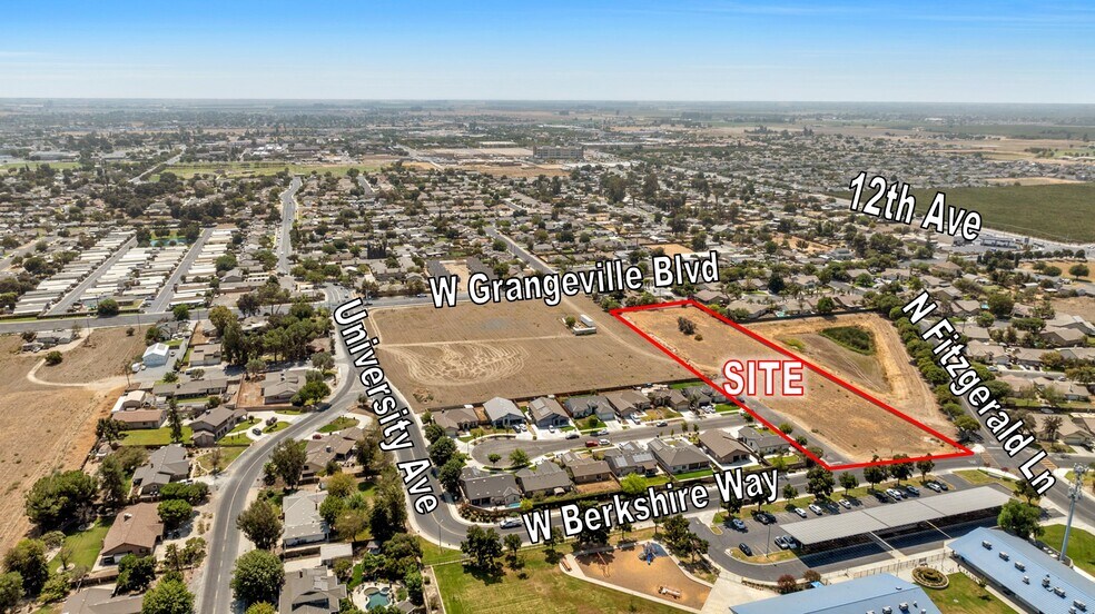 1400 W Berkshire Way, Hanford, CA à vendre - Photo de l’immeuble – Image 2 sur 27