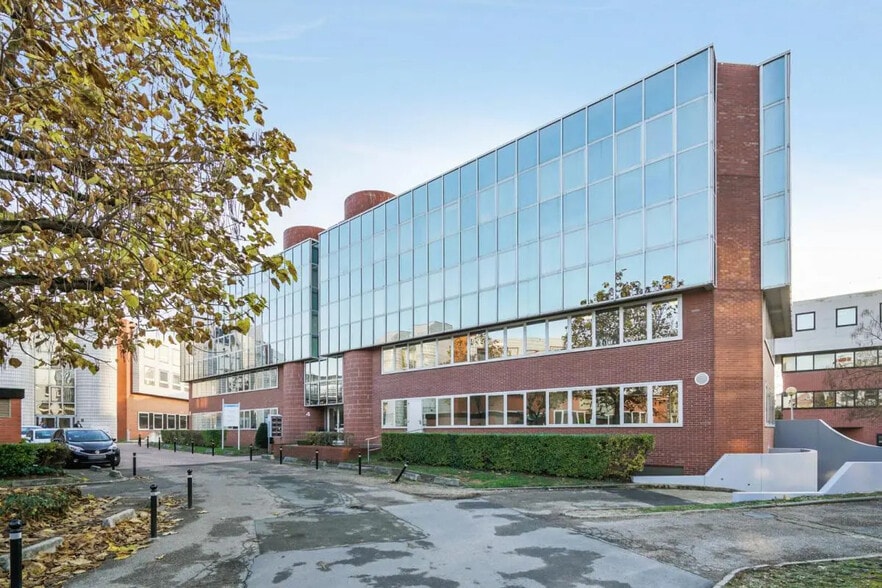 60 Route De Sartrouville, Le Pecq à louer - Photo de l’immeuble – Image 1 sur 42