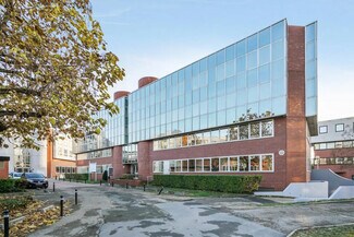 Plus de détails pour 60 Route De Sartrouville, Le Pecq - Bureau, Local d'activités à louer