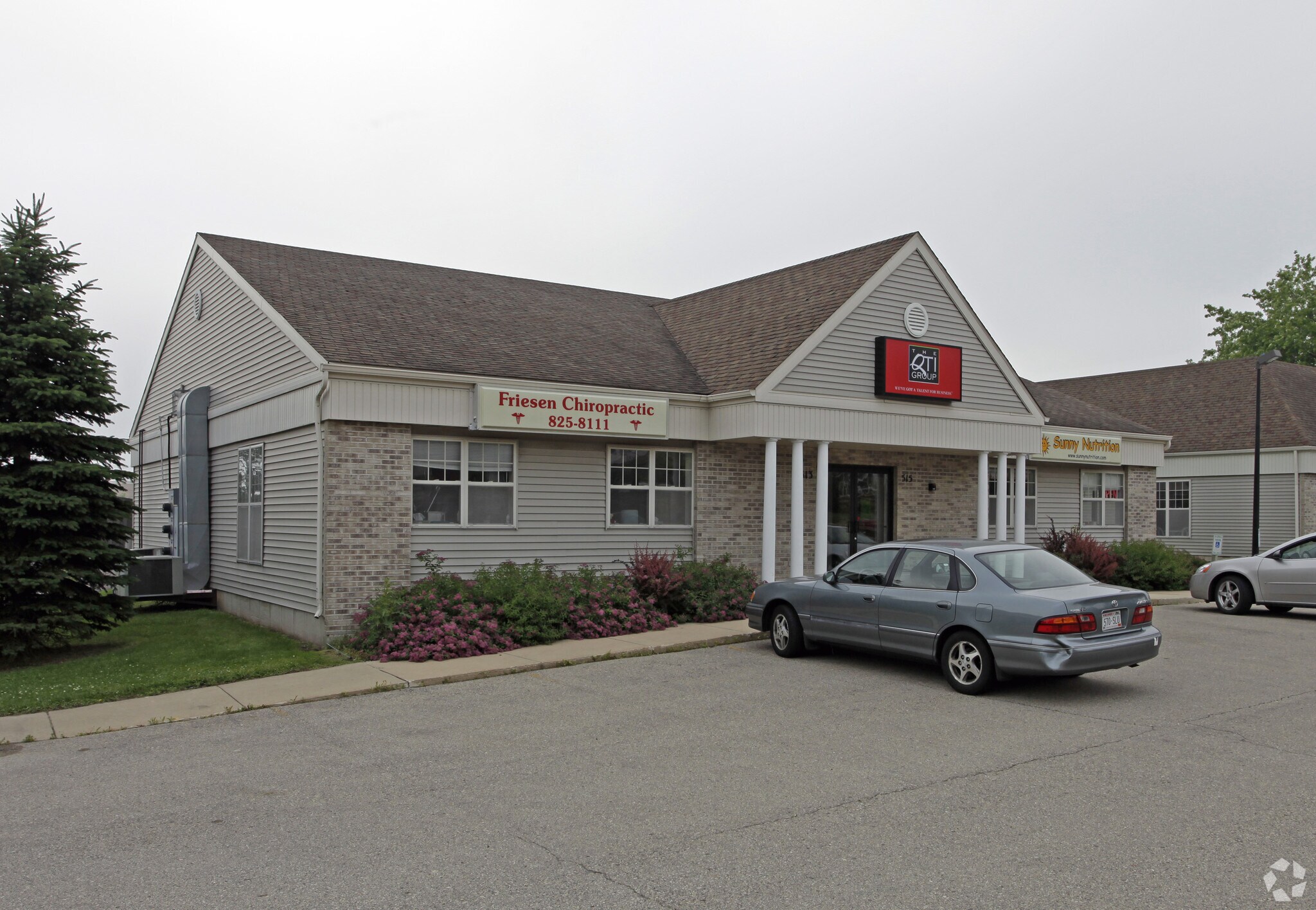 513-515 W Main St, Sun Prairie, WI à vendre Photo principale– Image 1 sur 15
