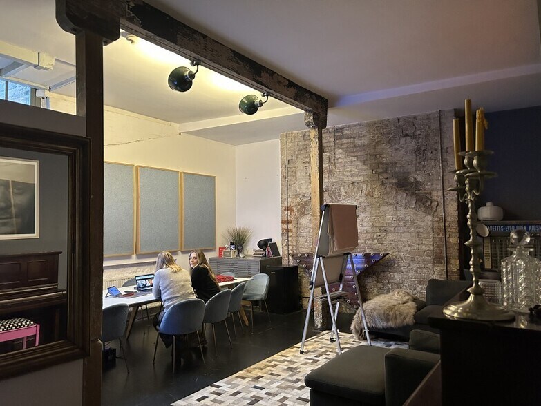 103-109 Constitution St, Edinburgh à louer - Photo de l’immeuble – Image 3 sur 13