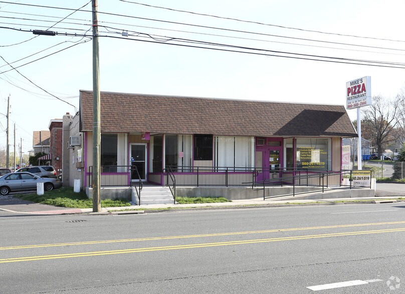 178-182 Pine St, Bristol, CT à vendre - Photo de l’immeuble – Image 2 sur 15