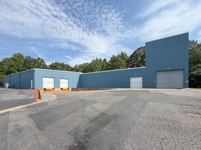 144 Industrial Dr, Forest City, NC à louer Photo intérieure– Image 2 sur 27