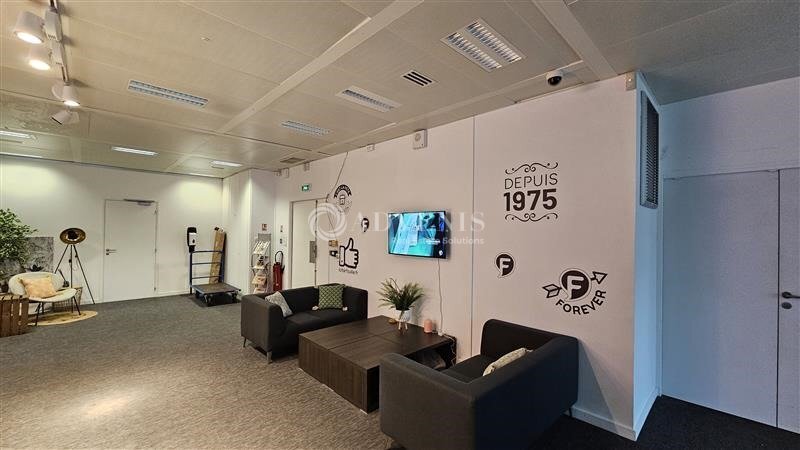 Bureau dans Lille à louer - Hall d’entrée – Image 2 sur 9
