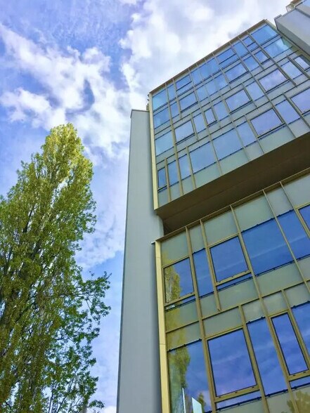 6 Rue Des Techniques, Villeneuve-d'Ascq à louer - Photo de l’immeuble – Image 2 sur 4