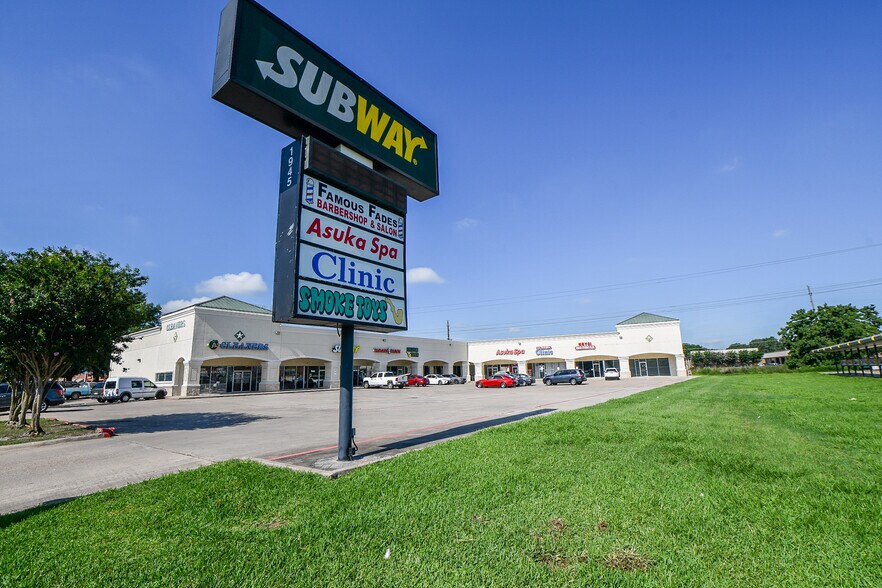 1945 N Mason Rd, Katy, TX à louer - Photo de l’immeuble – Image 2 sur 12