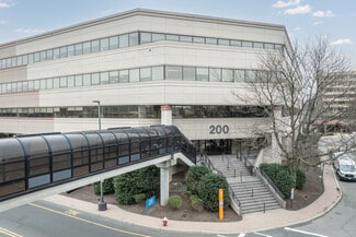 Plus de détails pour 200 Plaza Dr, Secaucus, NJ - Bureau à louer