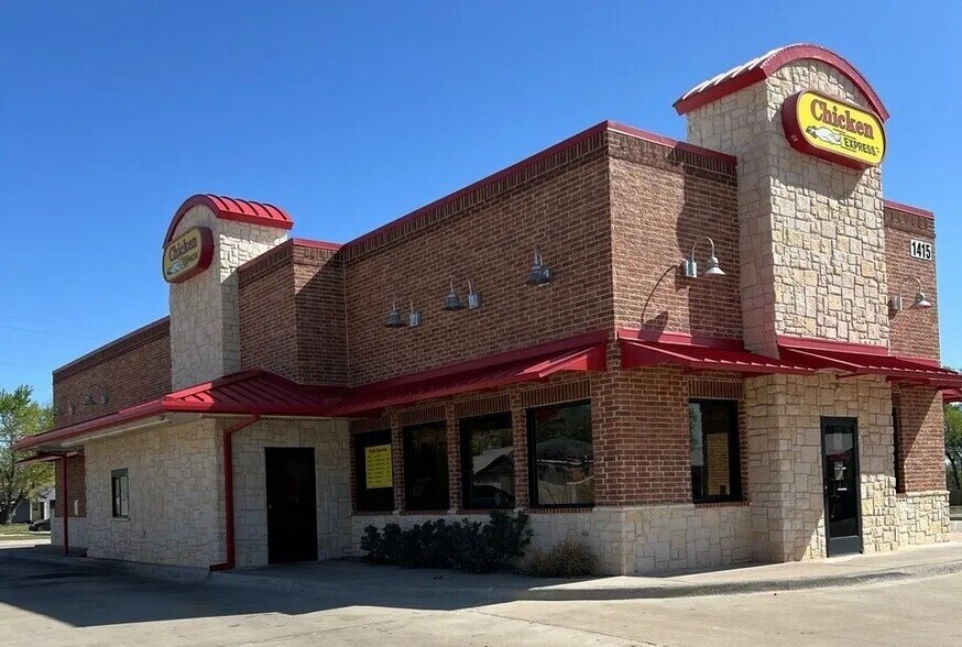 1415 W 3rd St, Elk City, OK à louer - Photo de l’immeuble – Image 1 sur 6