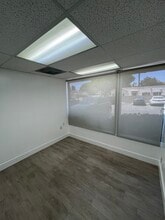 3205 Ocean Park Blvd, Santa Monica, CA à louer Photo de l’immeuble– Image 2 sur 6