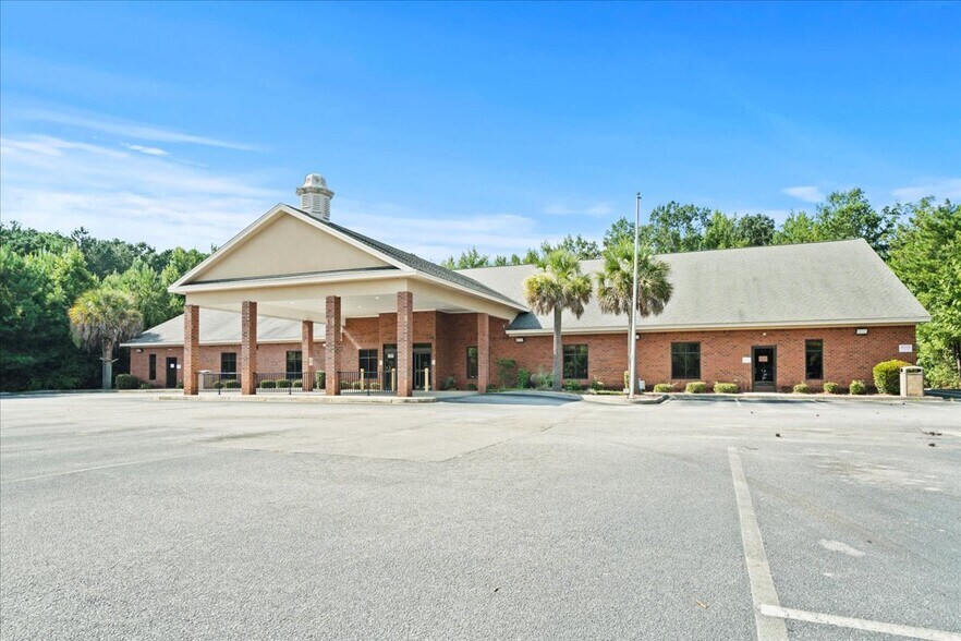 1822 Sally Hill Farms Blvd, Florence, SC à vendre - Photo de l’immeuble – Image 1 sur 61