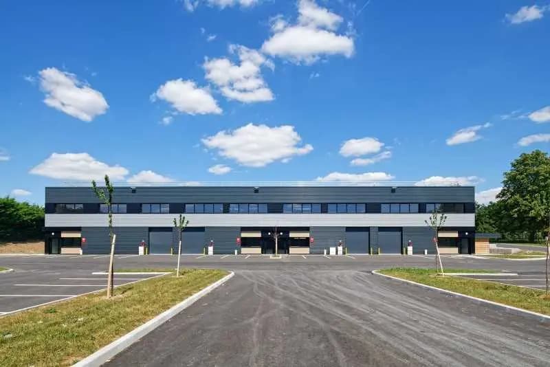 17 Rue Henri Becquerel, Aulnay-sous-Bois à louer - Photo de l’immeuble – Image 1 sur 11