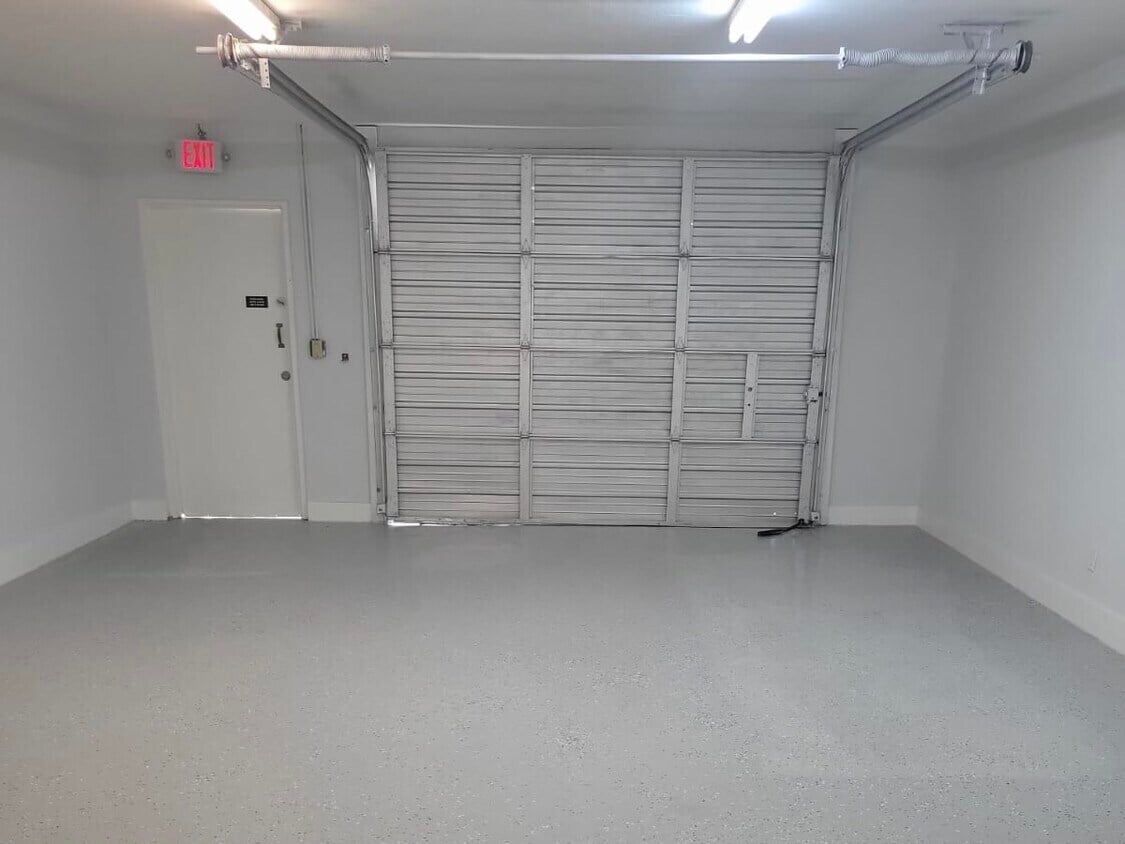 861 SE 47th Ter, Cape Coral, FL à louer Photo intérieure– Image 1 sur 1