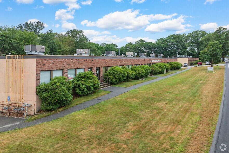 178-190 Cedar Hill St, Marlborough, MA à vendre - Photo de l’immeuble – Image 2 sur 9