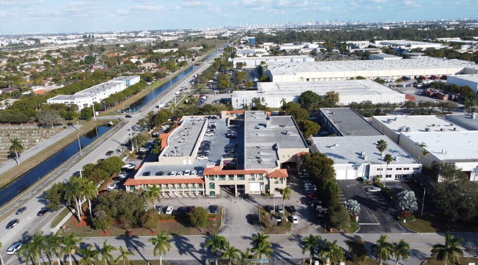 10200 NW 25th St, Doral, FL à vendre - Aérien – Image 2 sur 55
