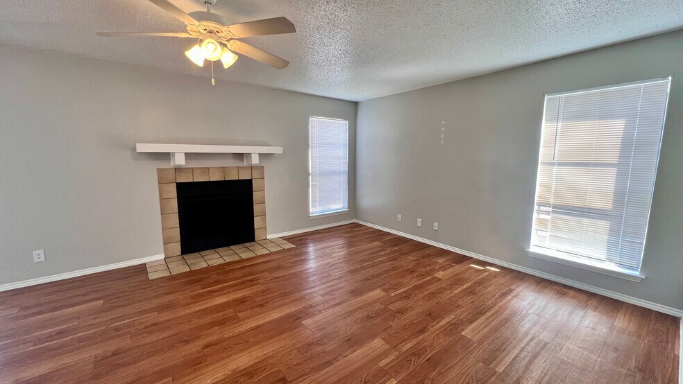 804 Station St, Converse, TX à vendre - Photo de l’immeuble – Image 3 sur 19