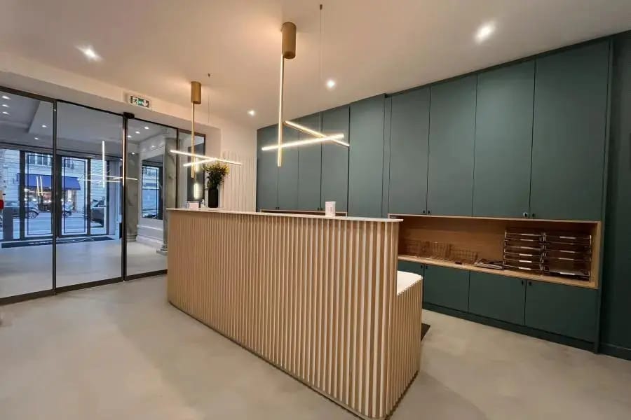 Bureau dans Paris à louer Hall d’entrée– Image 1 sur 2