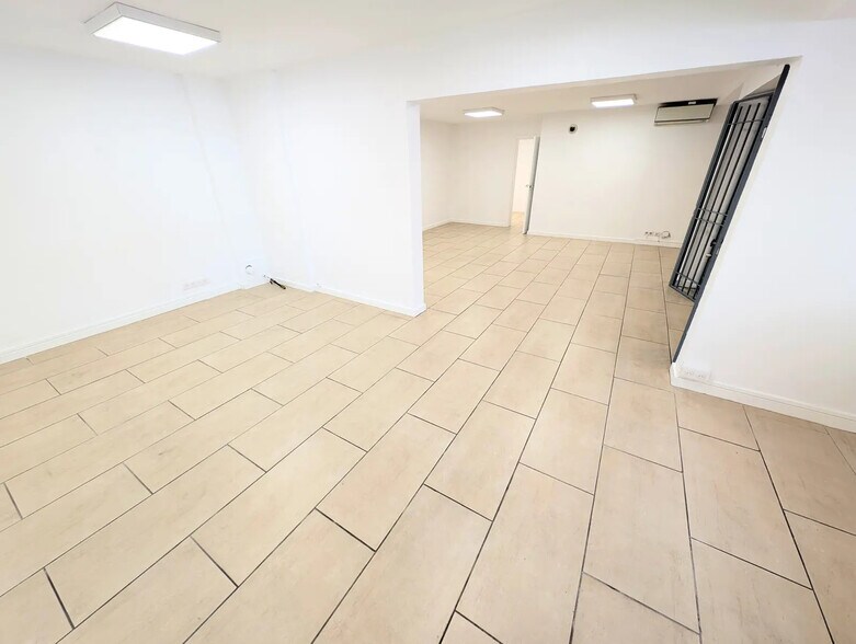 11 Rue Des Moulieres, Le Cannet à louer - Photo de l’immeuble – Image 3 sur 7