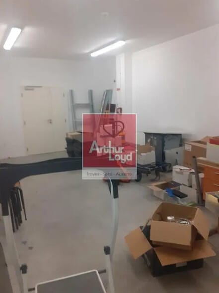 Industriel/Logistique dans Troyes à louer - Photo intérieure – Image 2 sur 6
