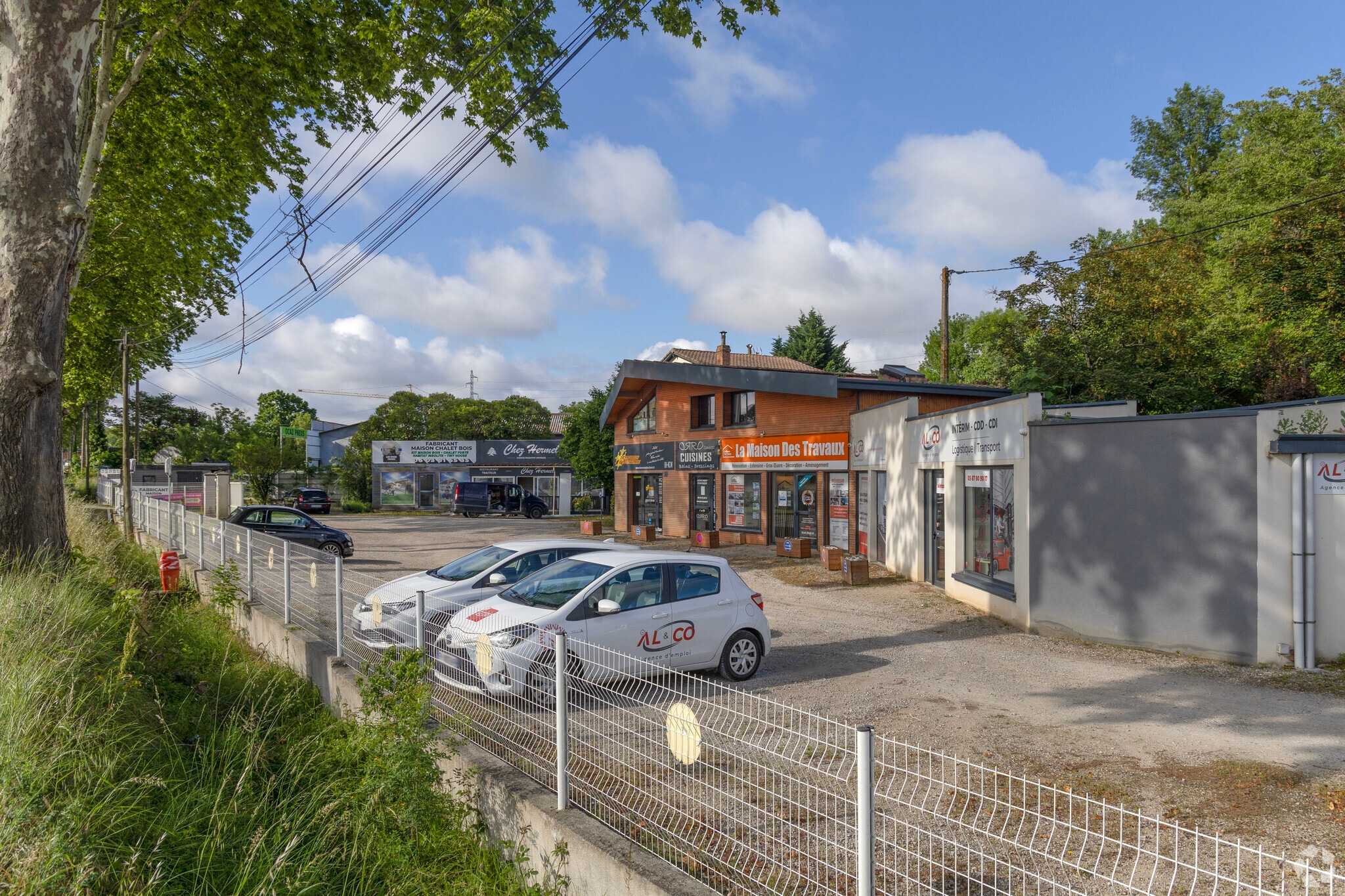 50 Route De Paris, Fenouillet à louer Photo principale– Image 1 sur 24