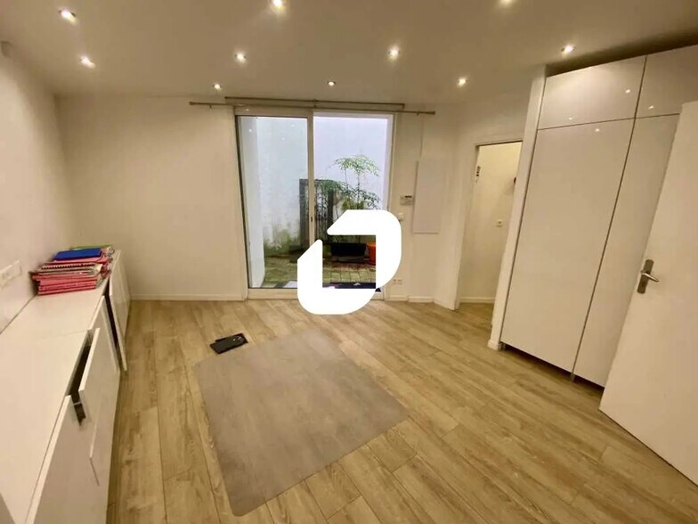 Bureau dans Bordeaux à louer - Photo de l’immeuble – Image 3 sur 5