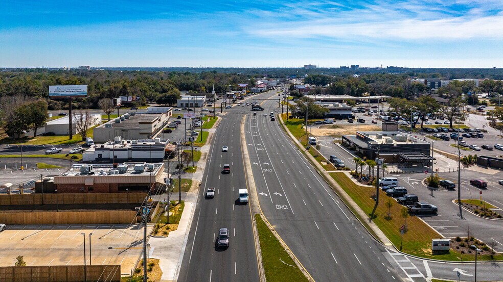 7012 Davis Hwy, Pensacola, FL à vendre - Photo de l’immeuble – Image 3 sur 5